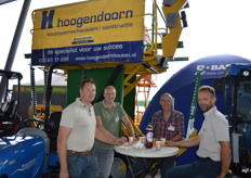 Hoogendoorn, Harm Pluim, Marijn de Krijf, Wilco van Laar en Maarten de Heer, New Holland dealer